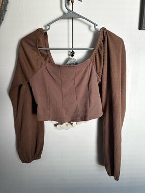 SHEIN Brown Ribbed Long-Sleeve Cropped Top Medium